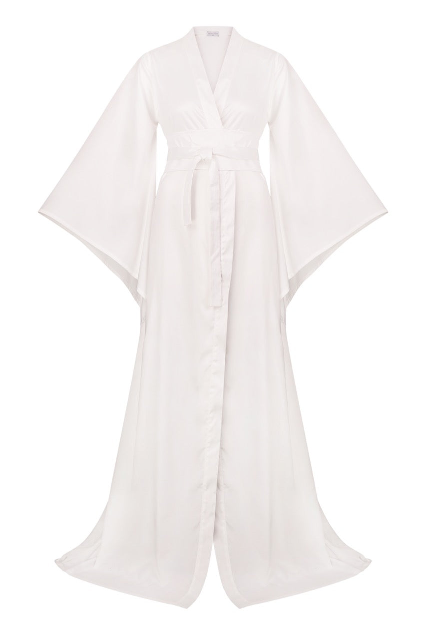 Silky Satin Robe with Train in Ivory