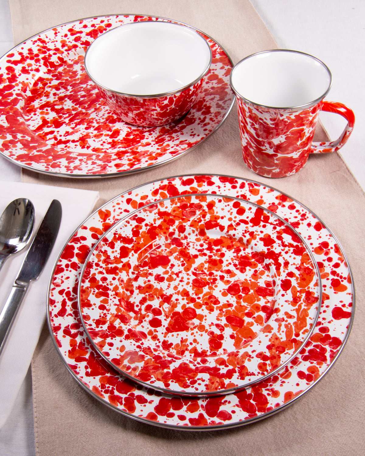 Dinner Plates in Red Swirl, Set of 4