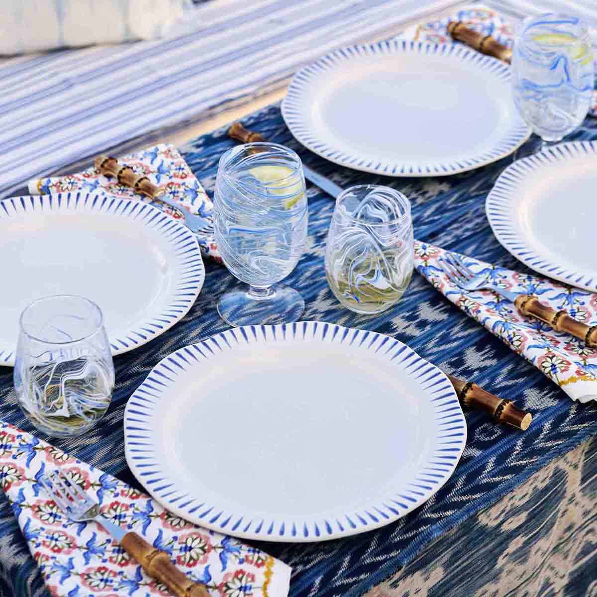 Sitio Stripe Dinner Plate in Delft Blue