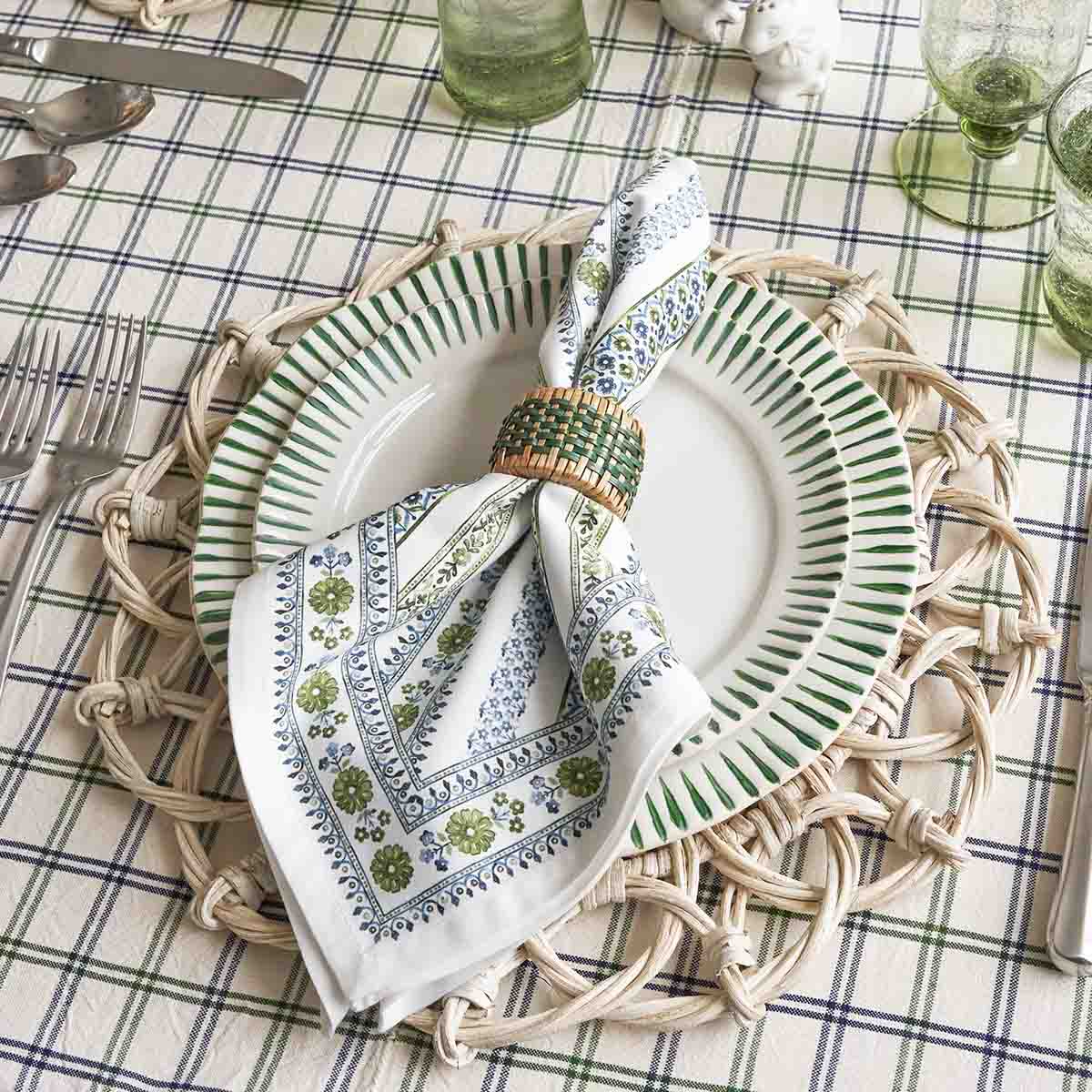 Sitio Stripe 16-Piece Place Setting in Basil