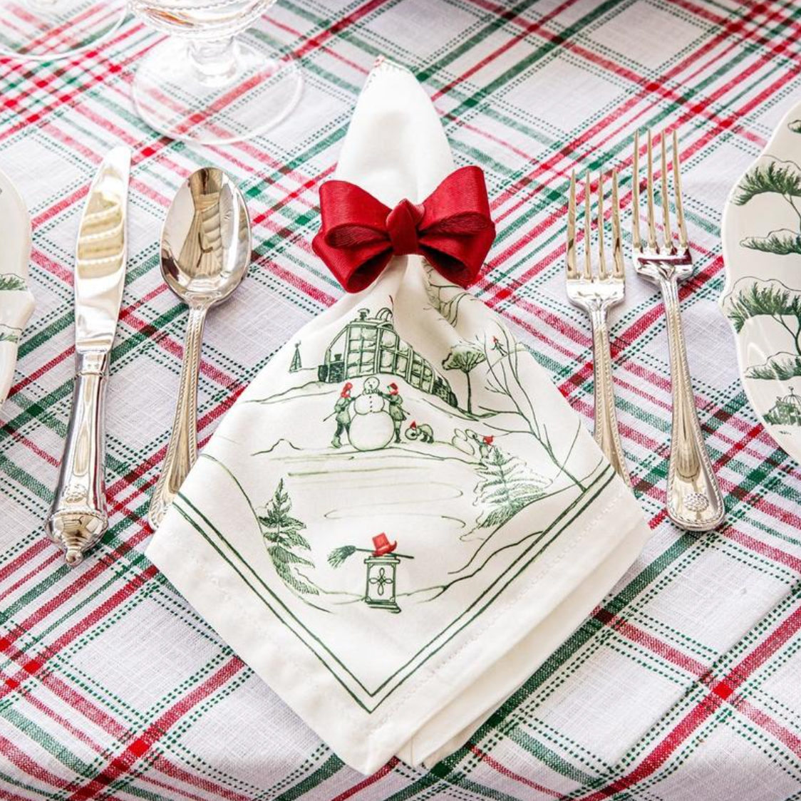 Country Estate Winter Frolic Napkin in Evergreen