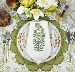 Green Flower Motif Napkin