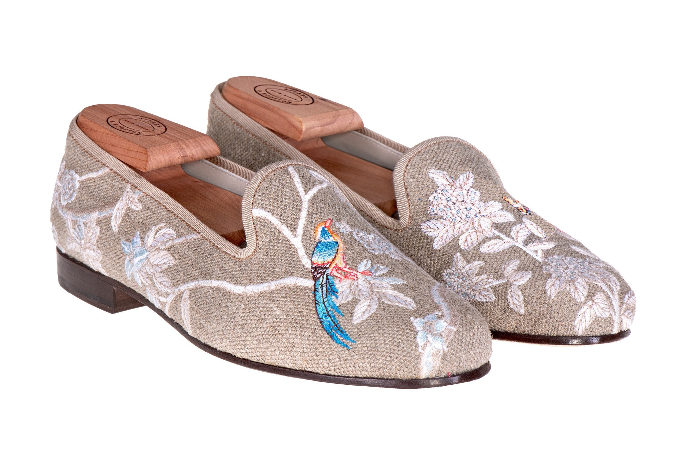 Our Snowbird Natural Slipper (Women) item is photographed here against a white background.