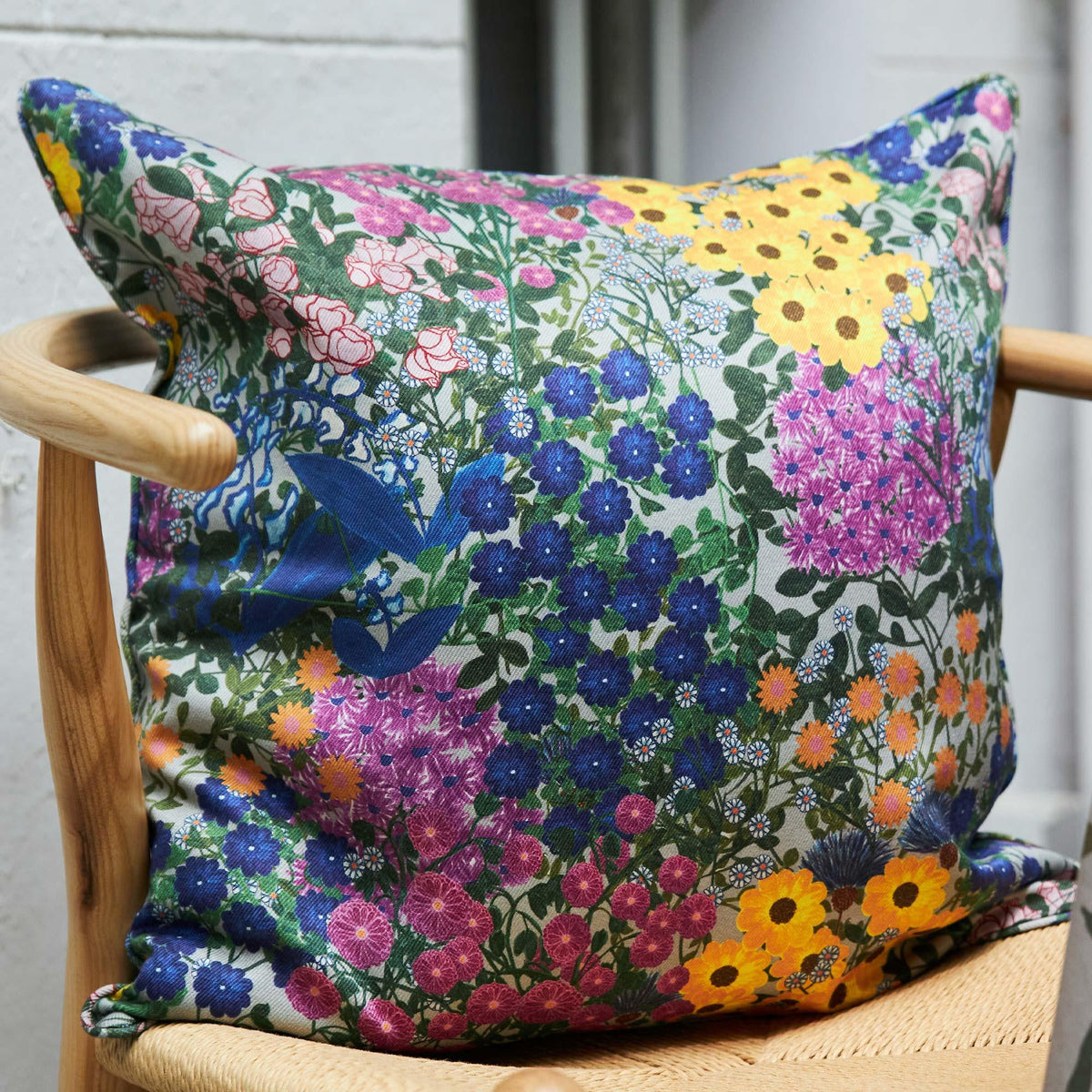 Square Pillow Cover Pré Fleuri - Sophie Williamson Design