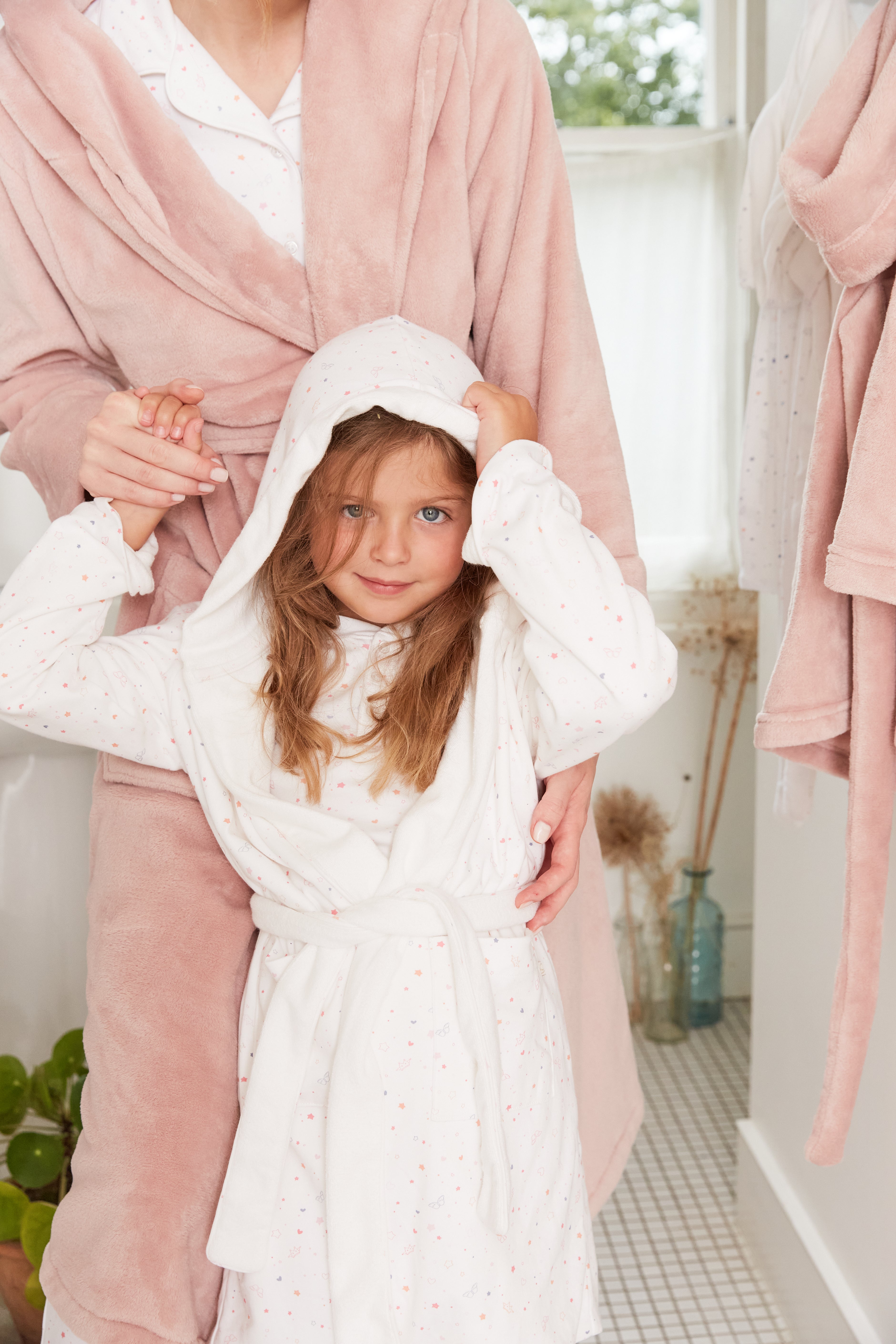 Star & Crown Bathrobe in Child Pink