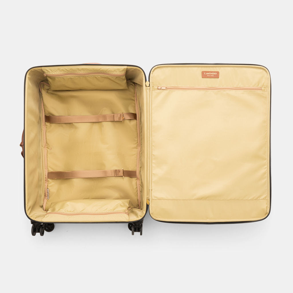 31" Lightweight Wheeled Case