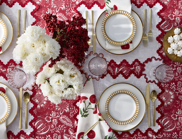 Matouk Schumacher Granada Tablecloth in Scarlet