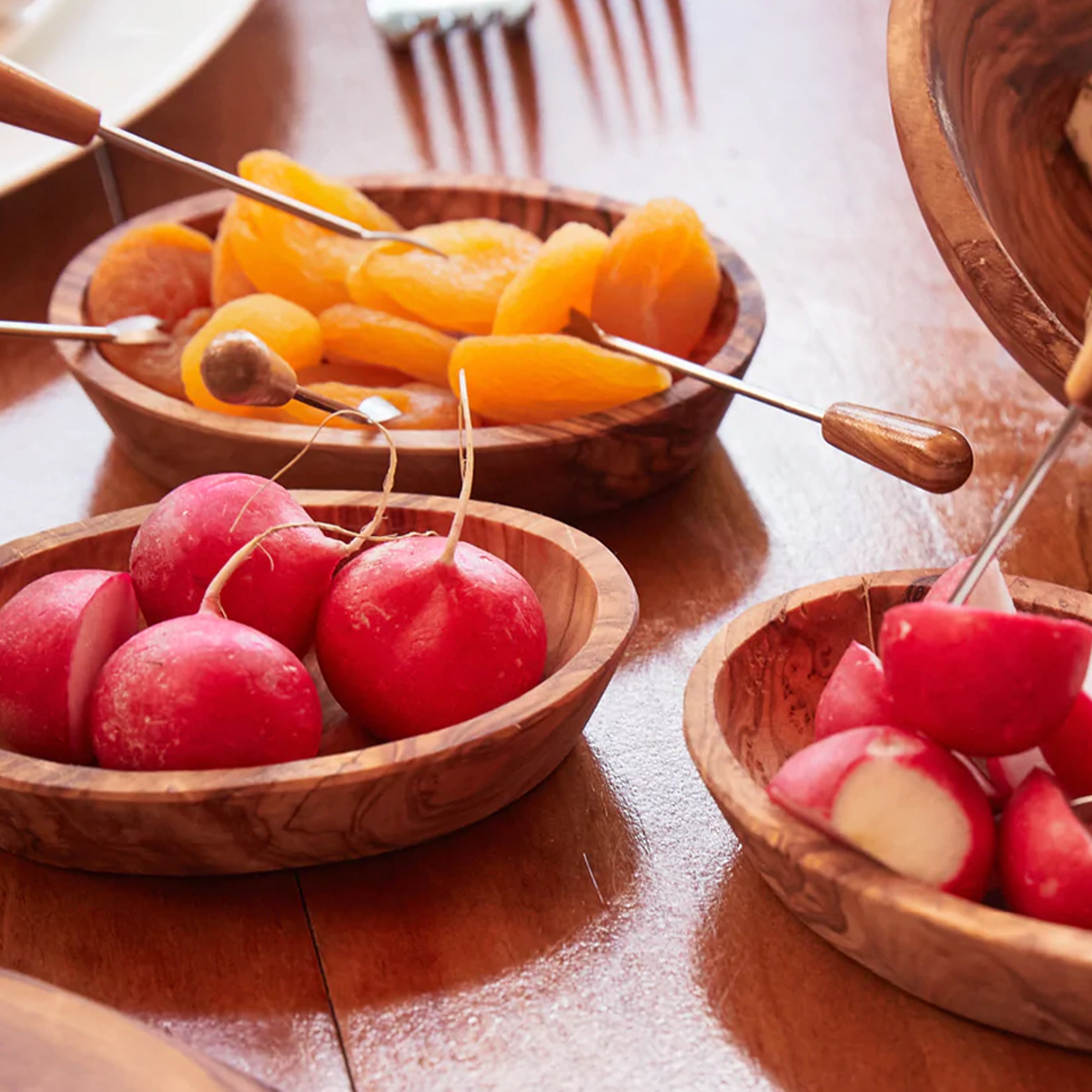 Italian Olivewood Aperitivo Set