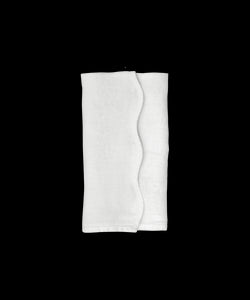 Scallop Linen Napkins in White, Set Of 4