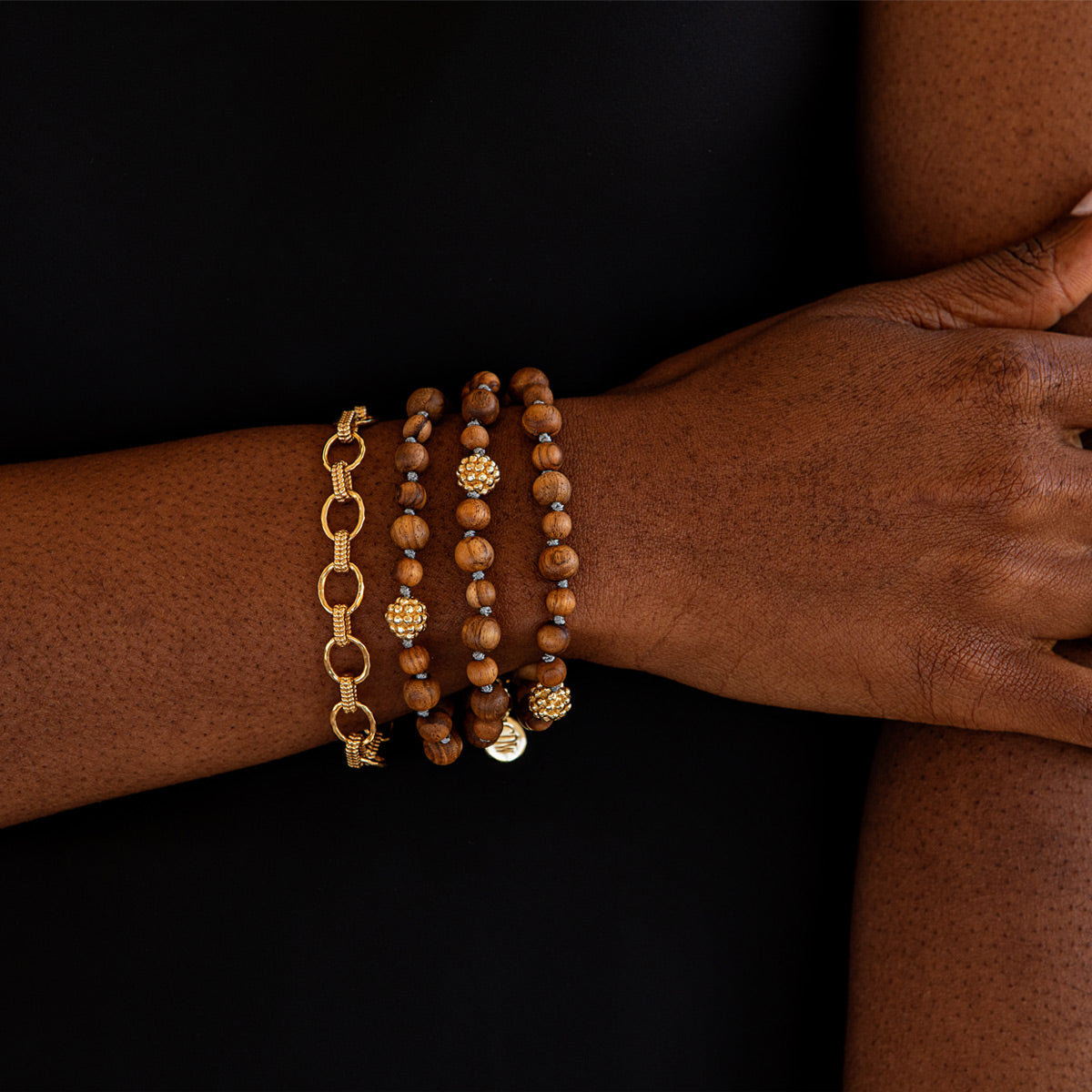 Cleopatra Small Link Bracelet in Hammered Gold