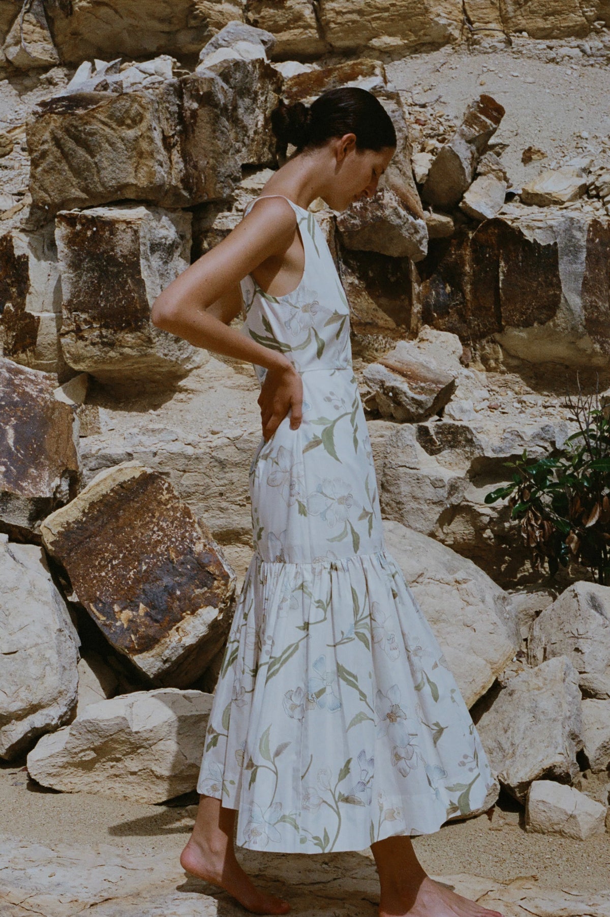 Low-Back Dress in Ivory Hibiscus