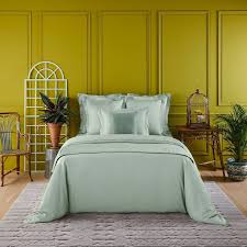 Triomphe Bedding Collection in Veronese