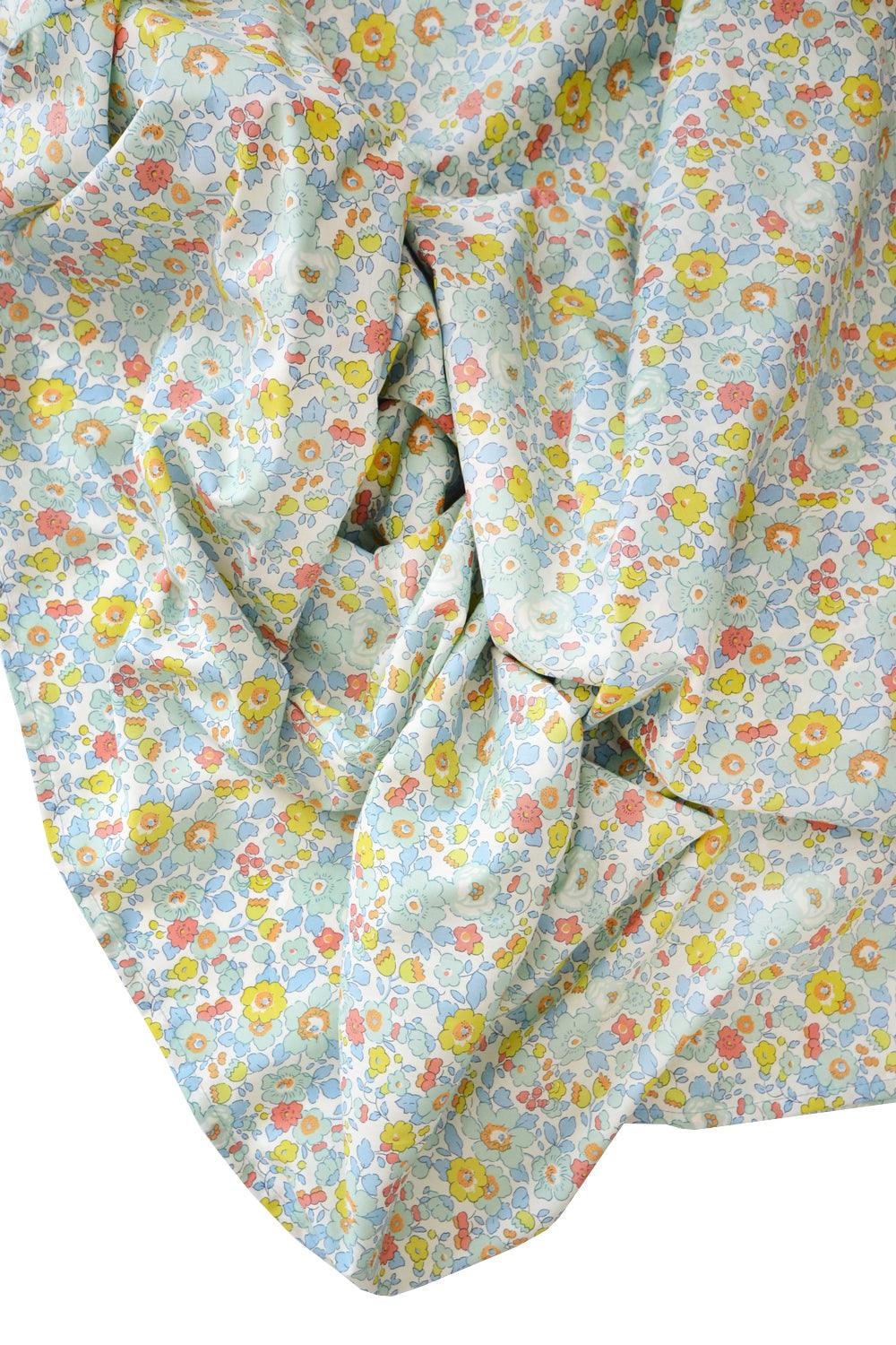 Flat Top Sheet made with Liberty Fabric BETSY SAGE - Coco & Wolf