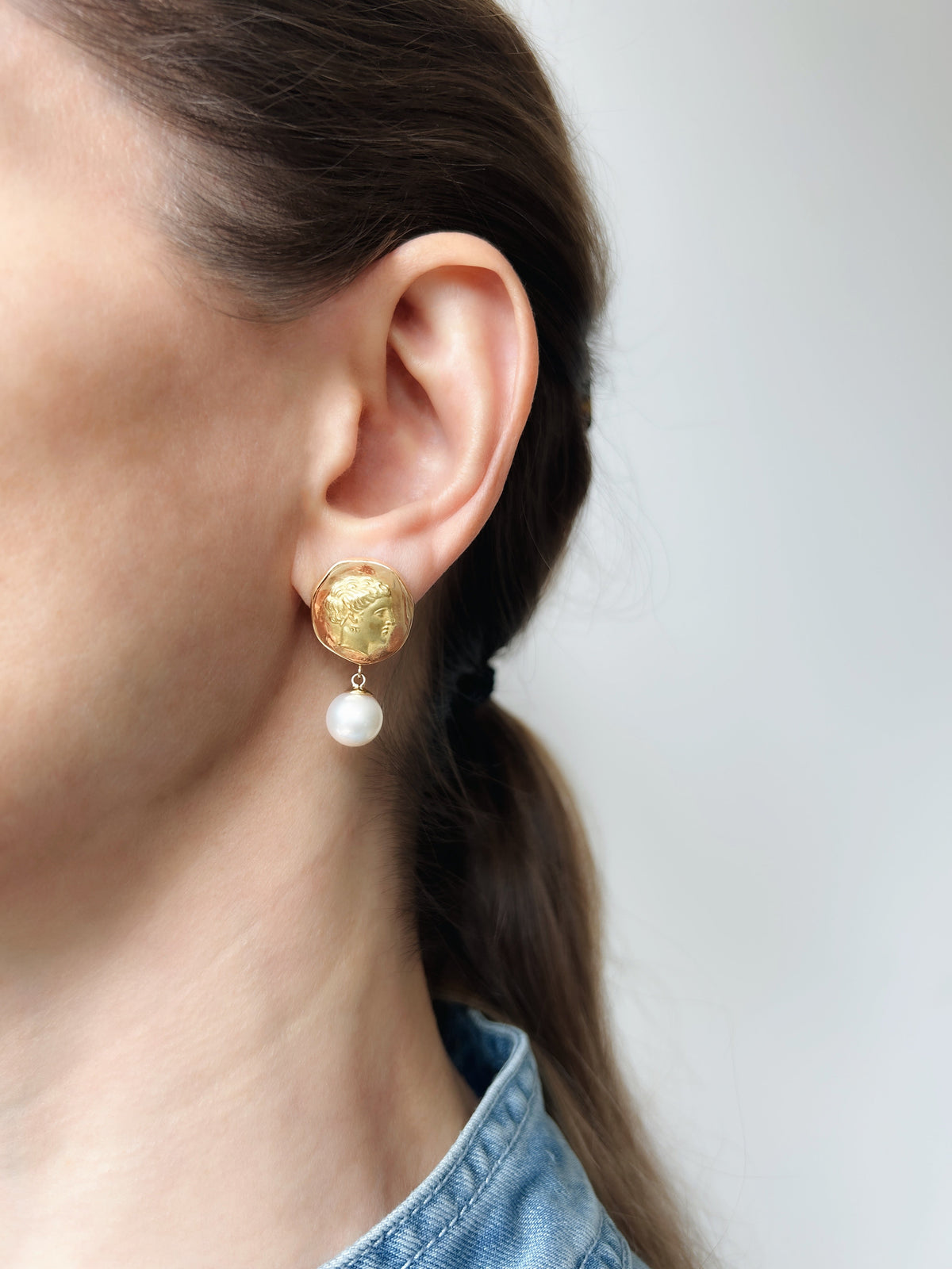 Andromeda Gold Earrings with Pearls