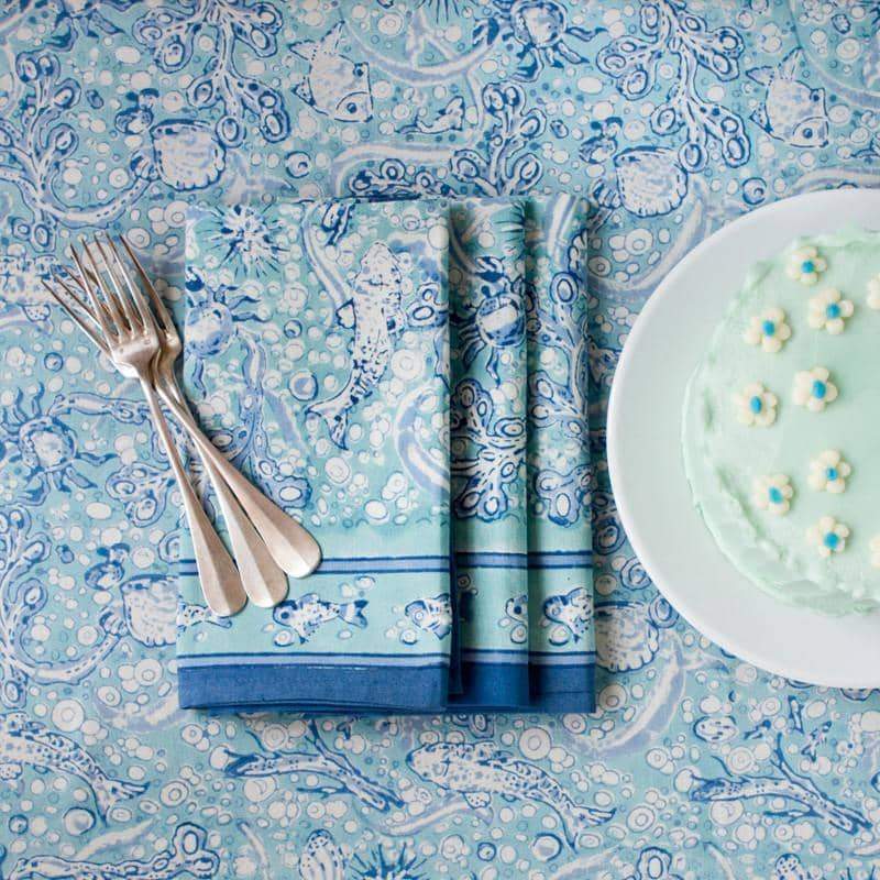La Mer Tablecloth in Aqua