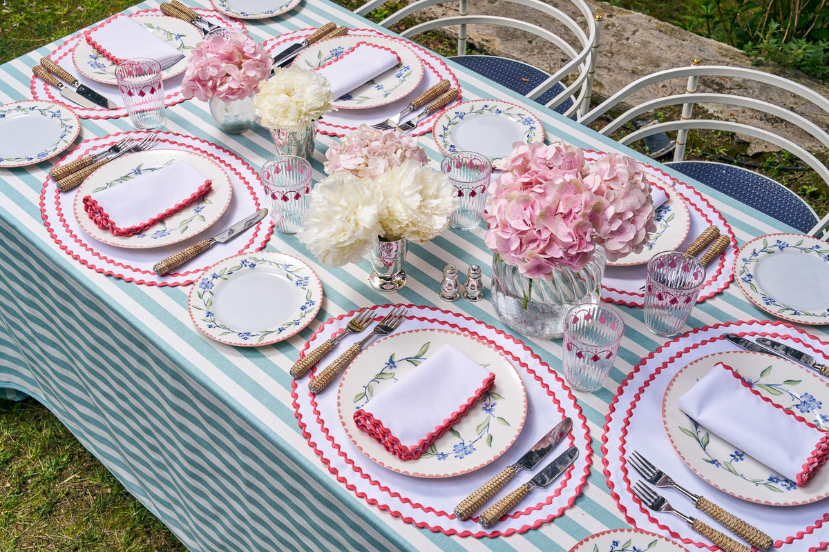 Cora Placemat And Napkin Set In Petal Pink