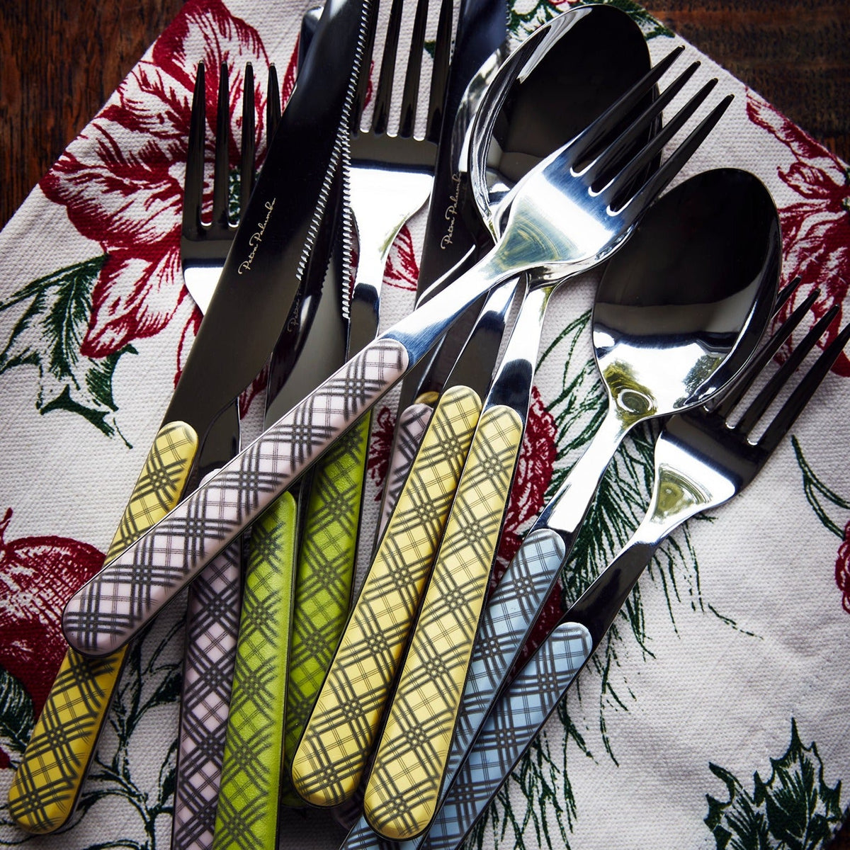 Tartan Cutlery in Yellow, Set of 4