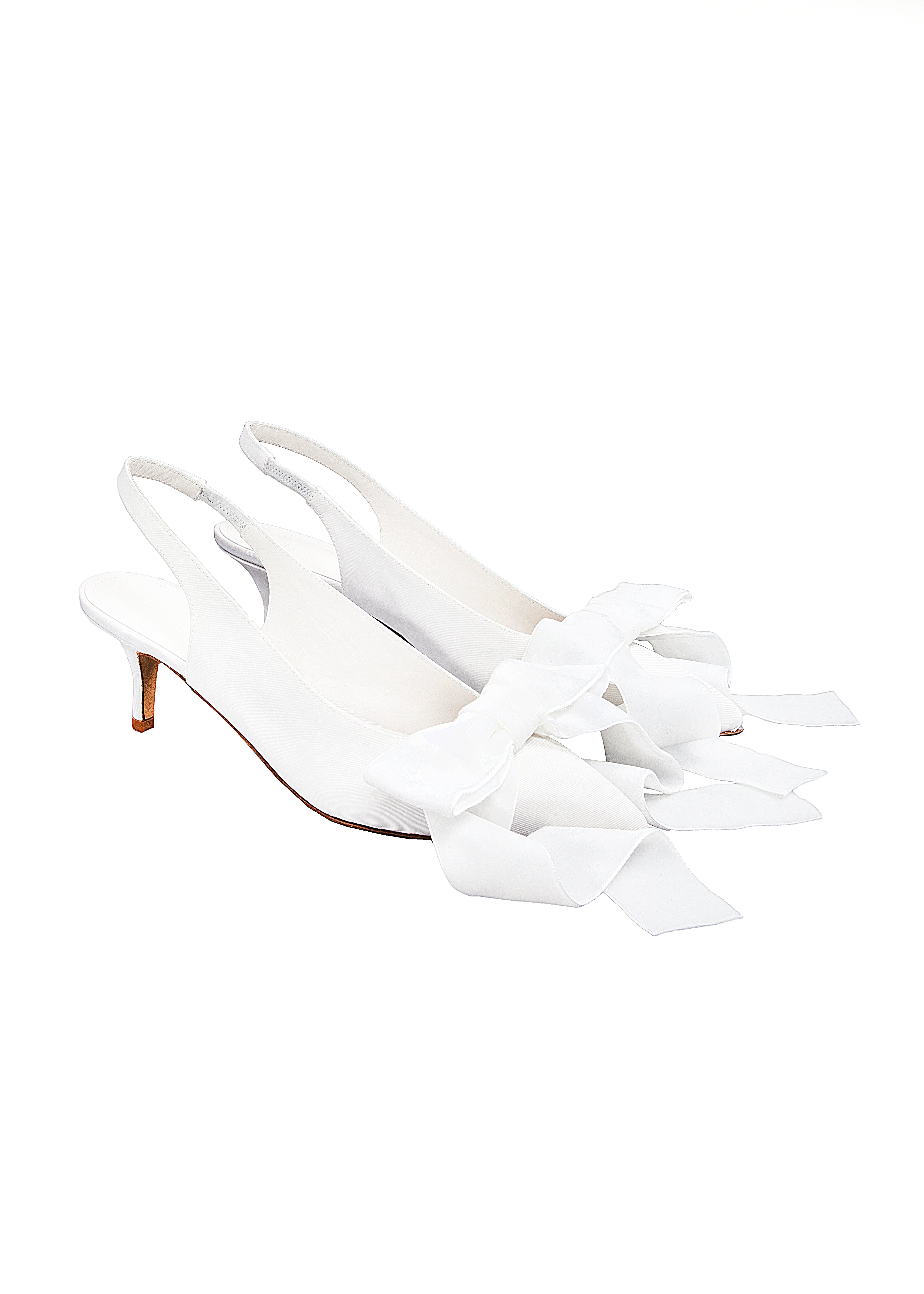 Susie Pumps in White