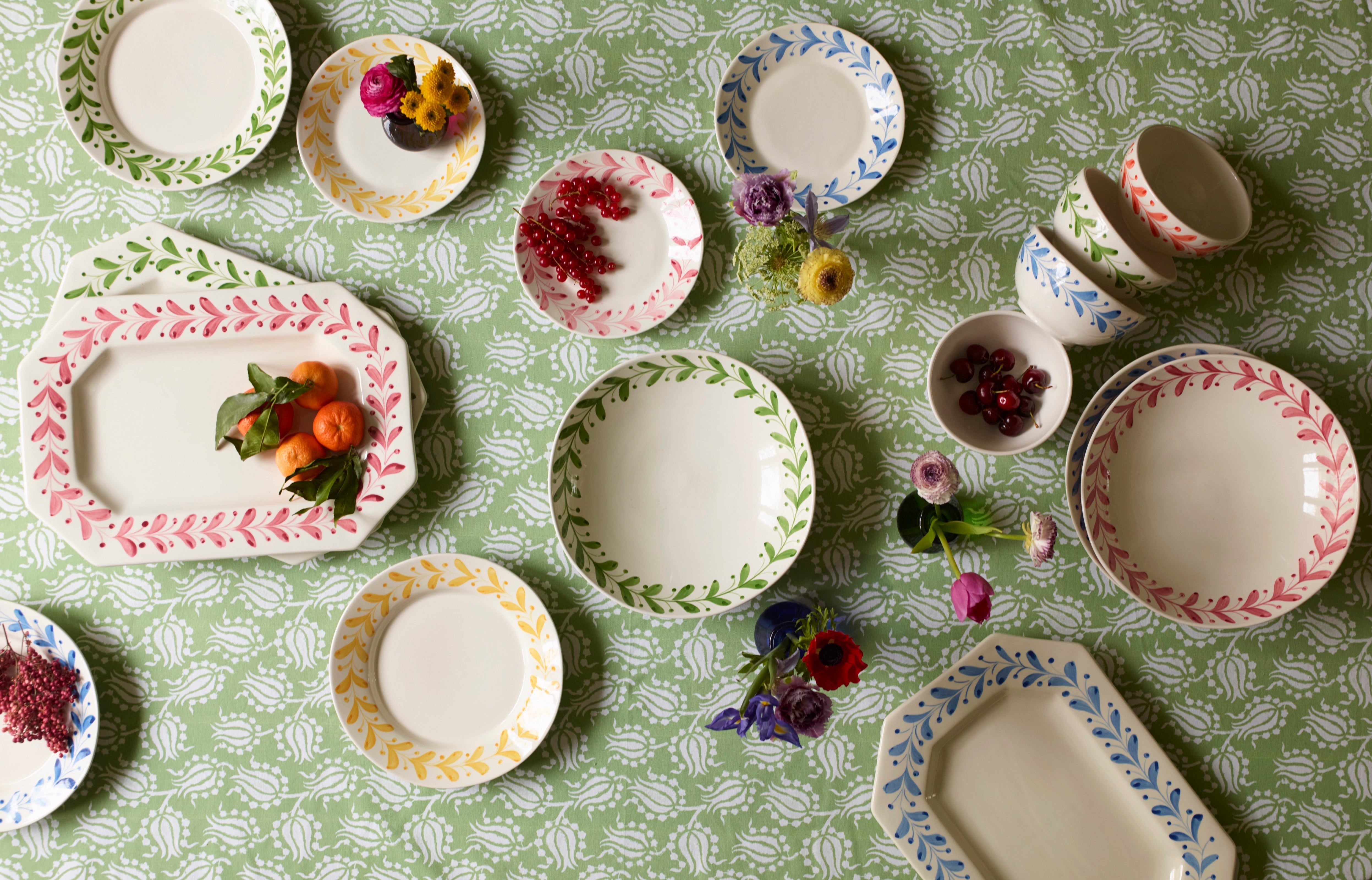 Green Tulip Tablecloth