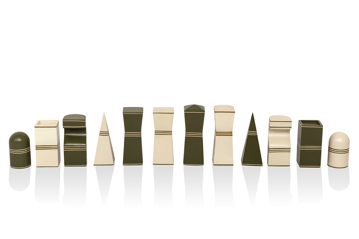 Olivo Chess Set