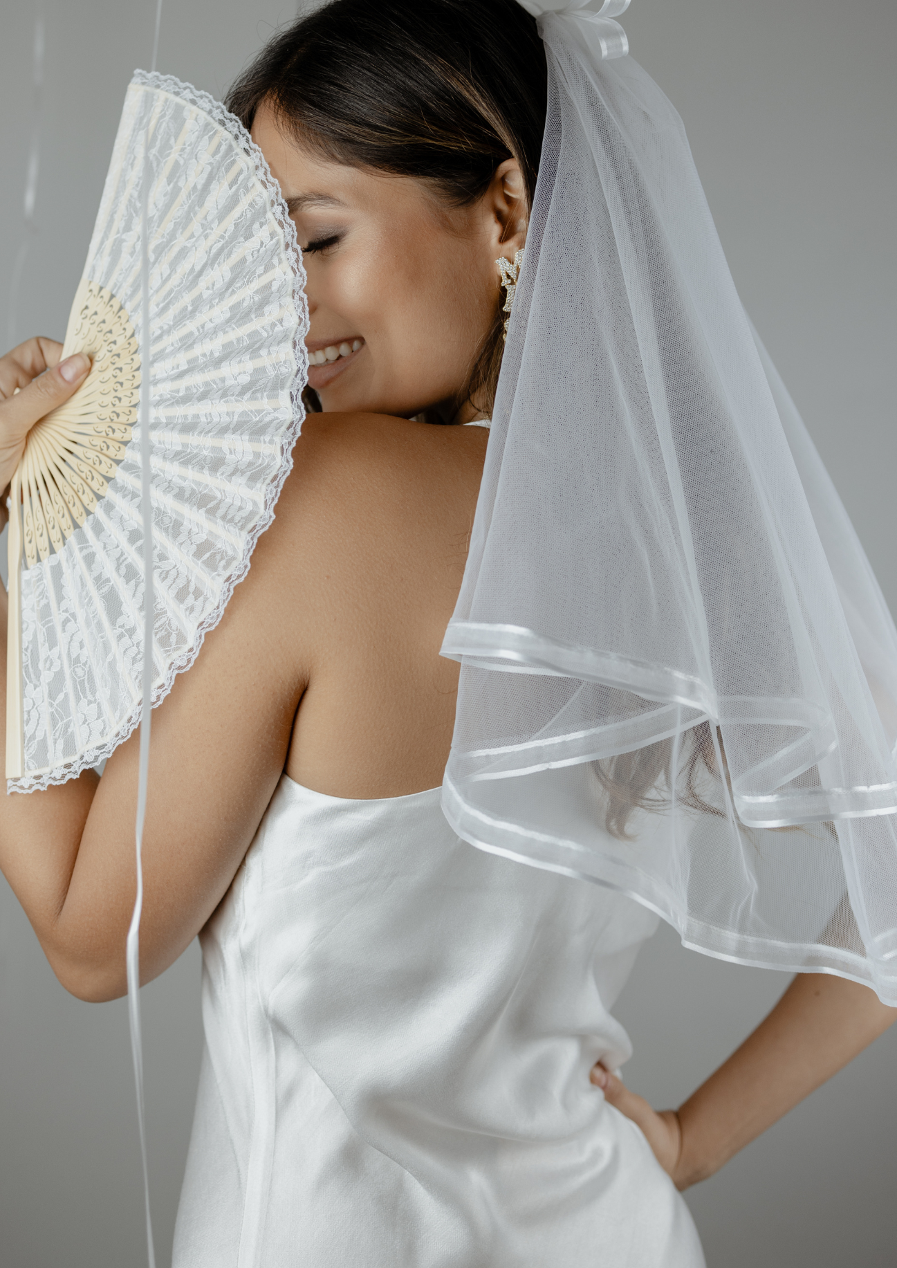 Bella Trim Bow Veil