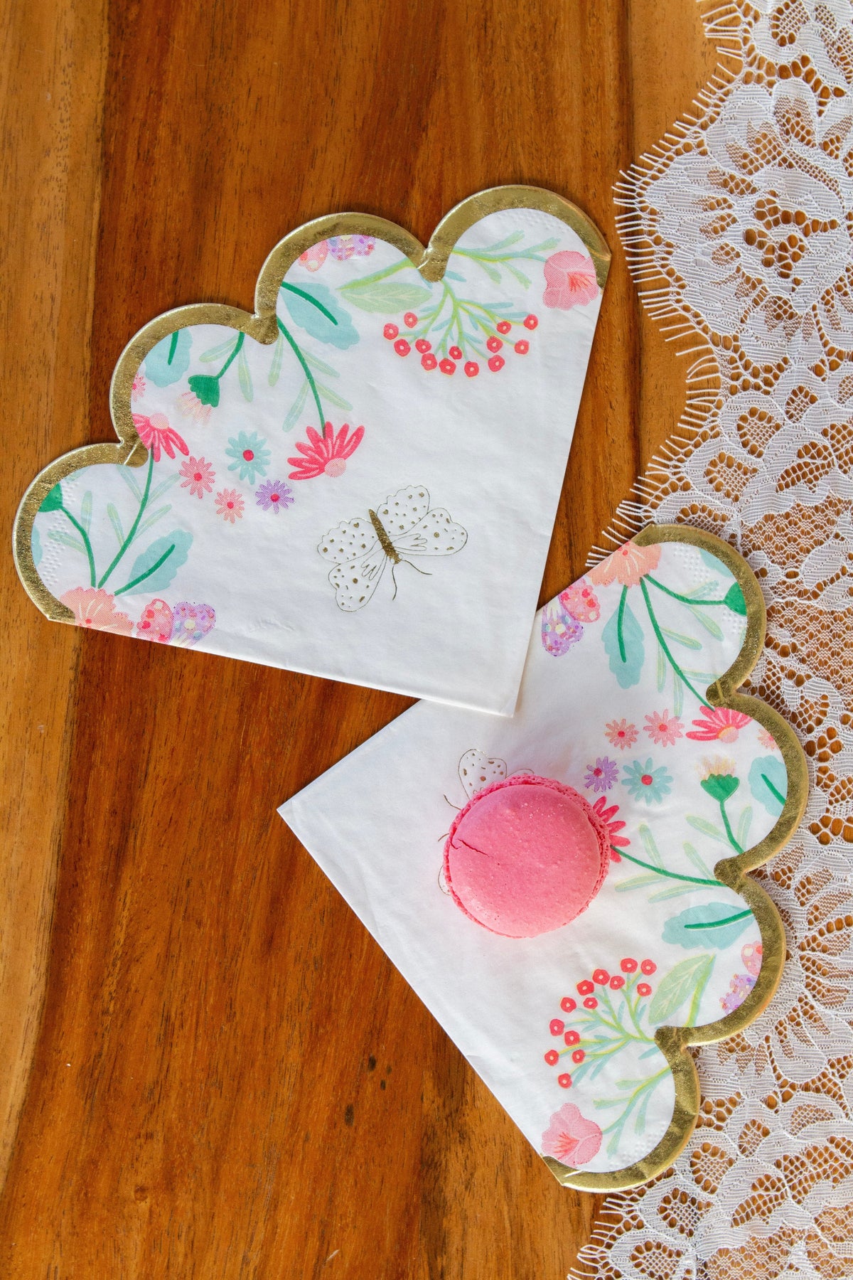 Tea Party Scalloped Napkins