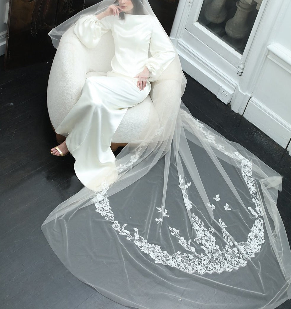 Donata Veil