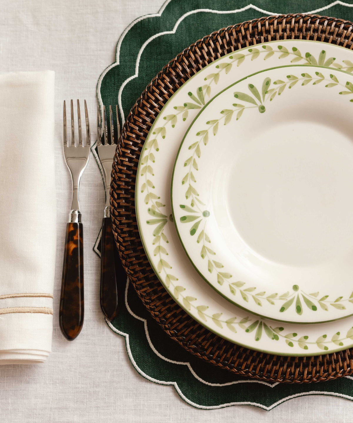 Elouise Dinner Plate in Green