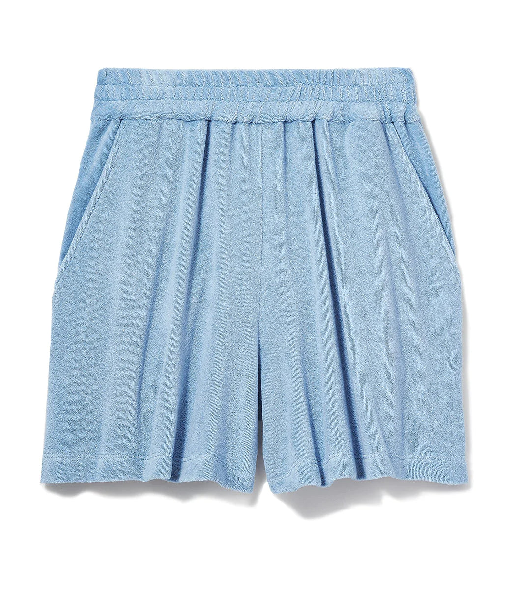 Weekend Short in Dusty Blue