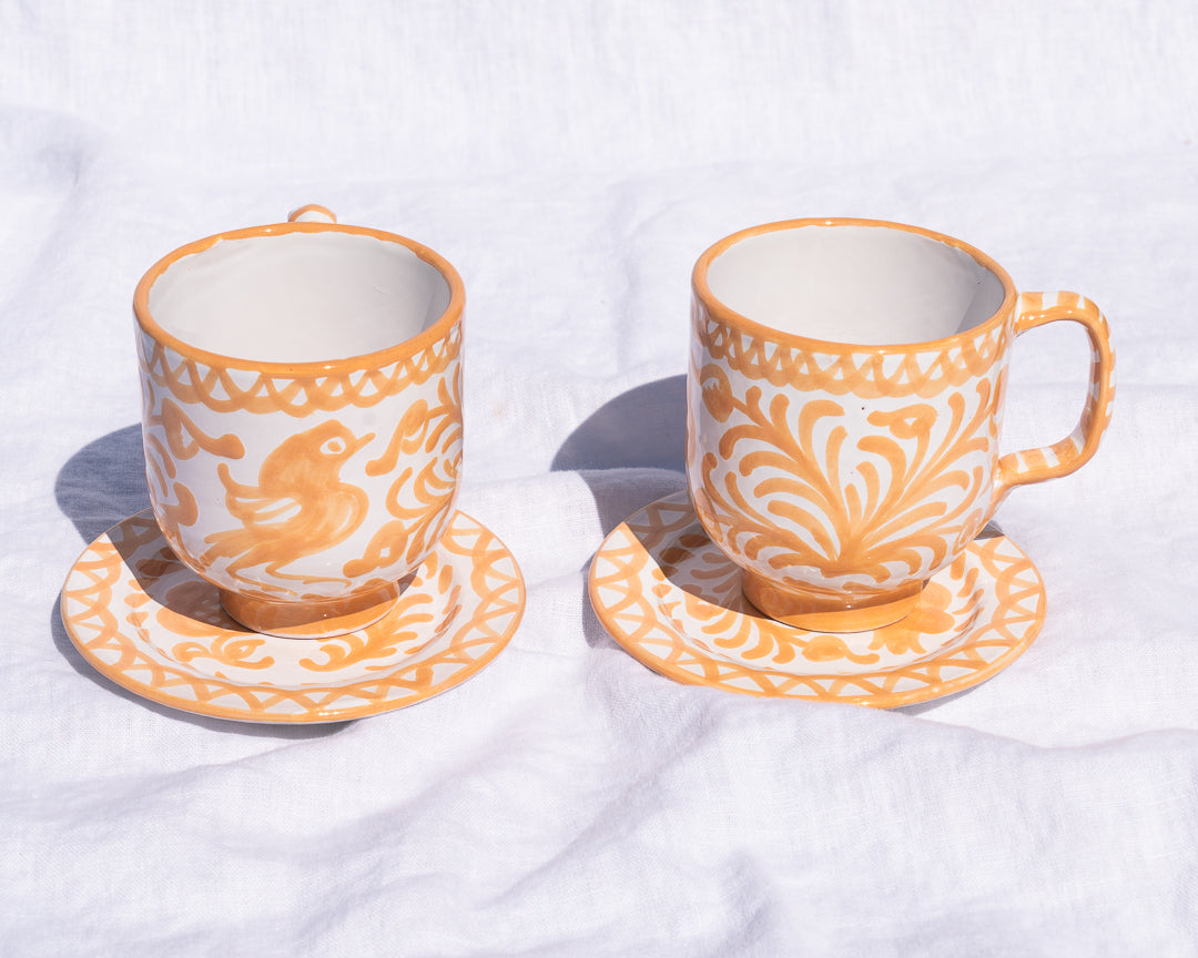 Casa Melocoton Mug with Hand-painted Designs