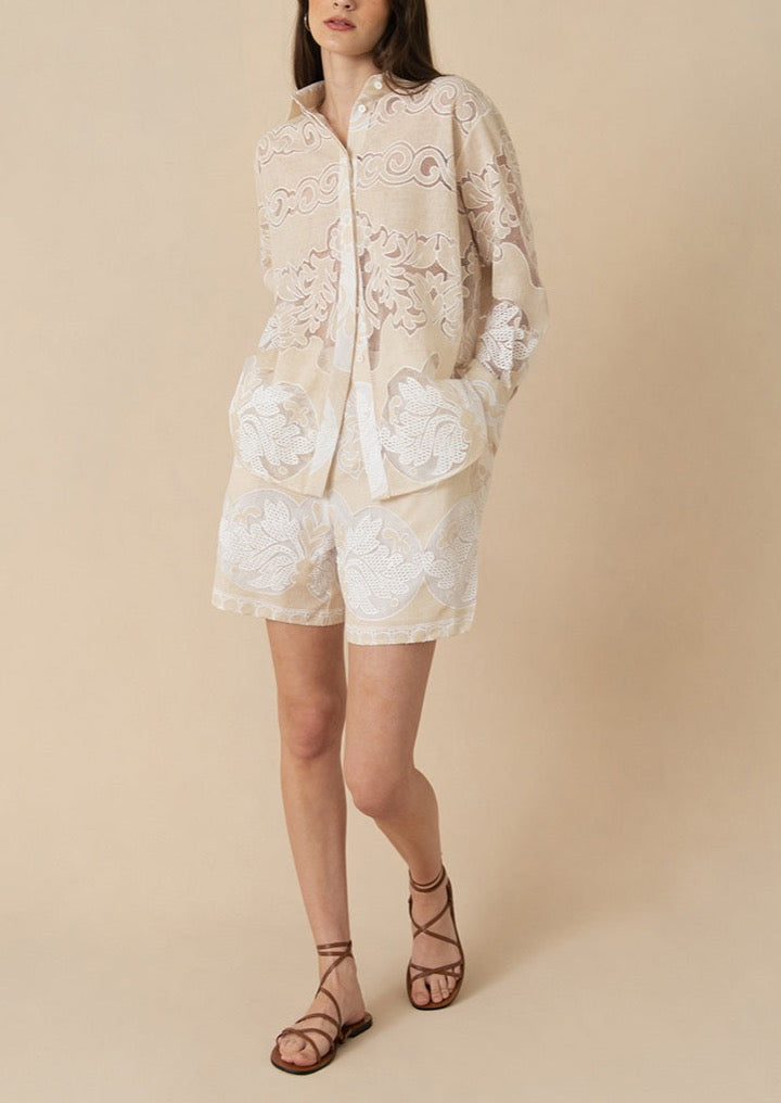 Gwen Raschel Shorts in Beige/White Lace