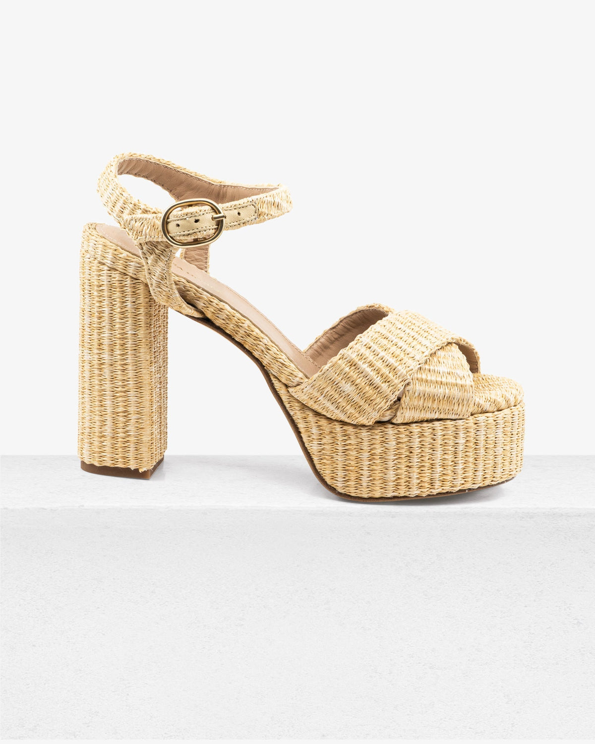 Bella Sandal in Raffia