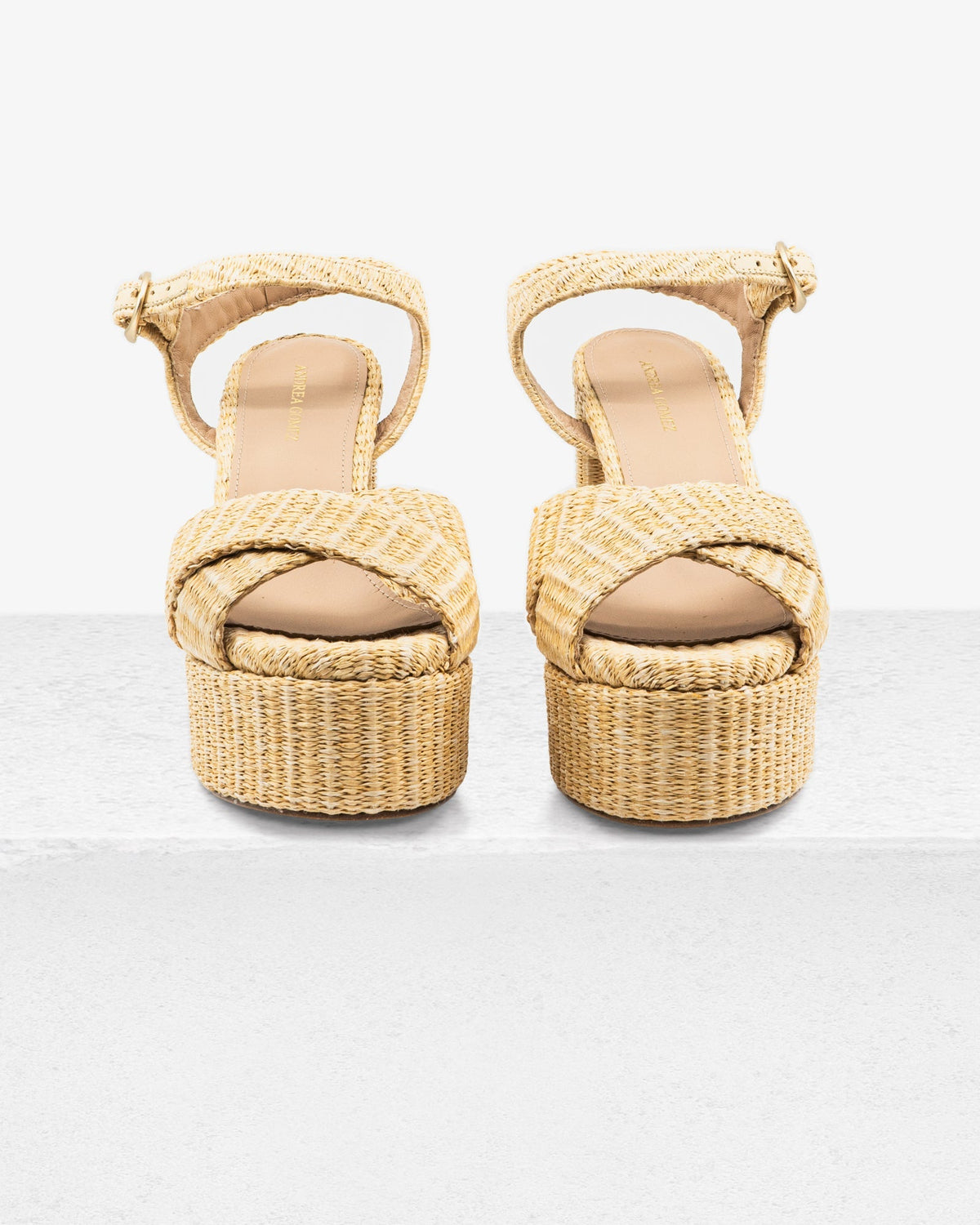 Bella Sandal in Raffia