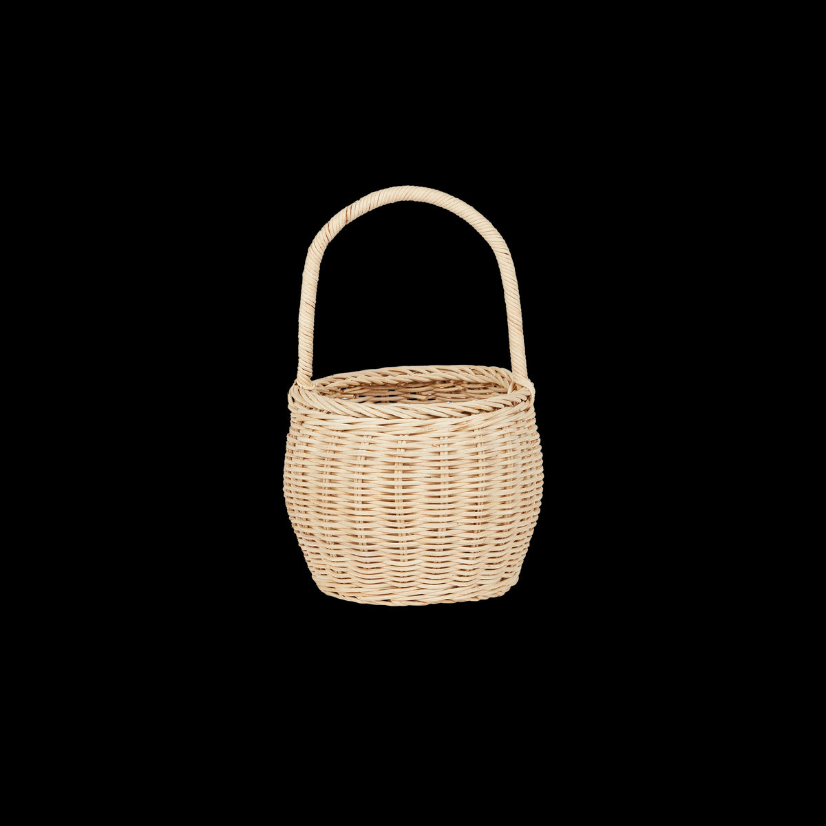 Rattan Big Berry Basket in Straw