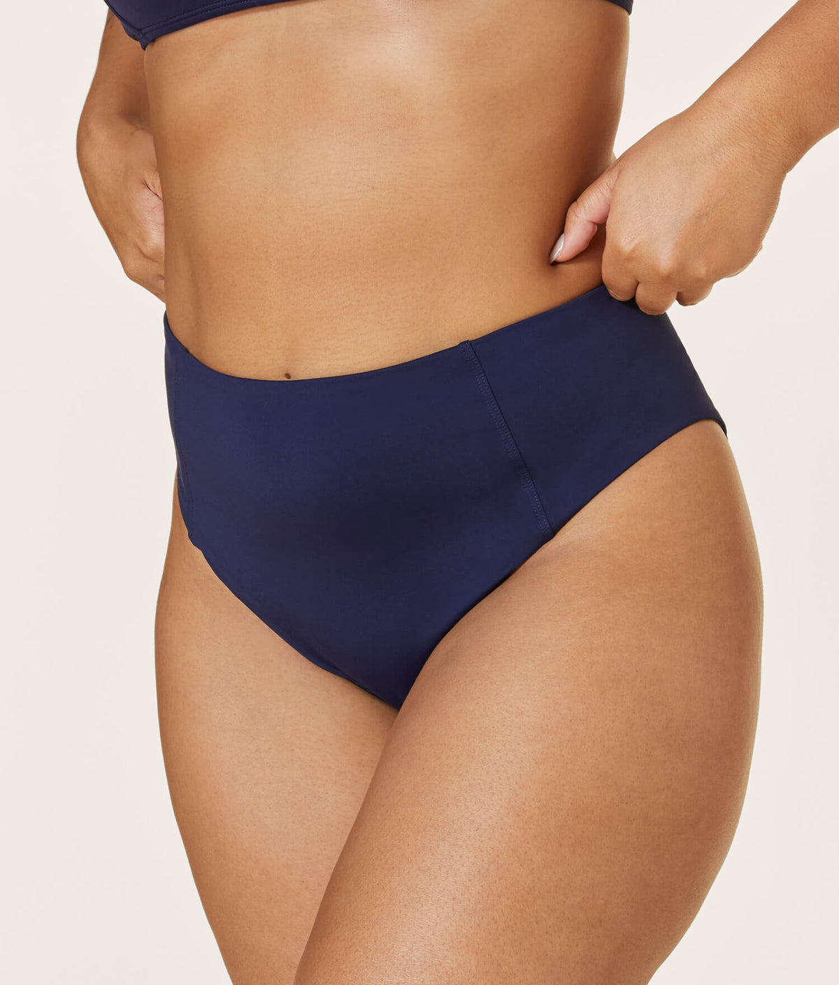The High Waisted Bottom in Flat