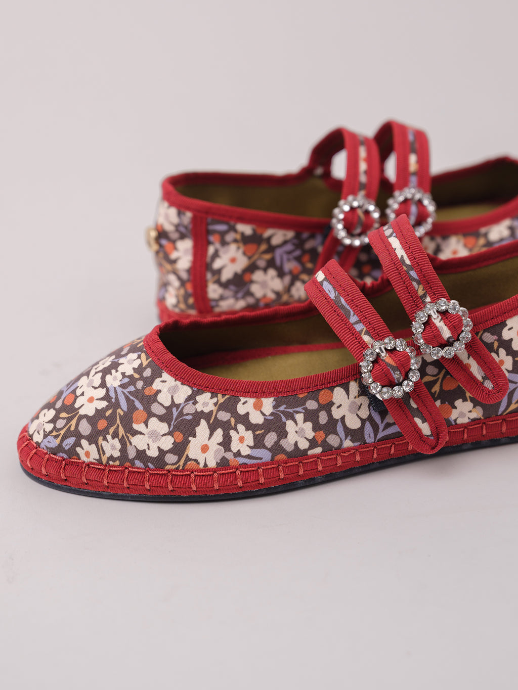 Double Lace Flat in Botanic