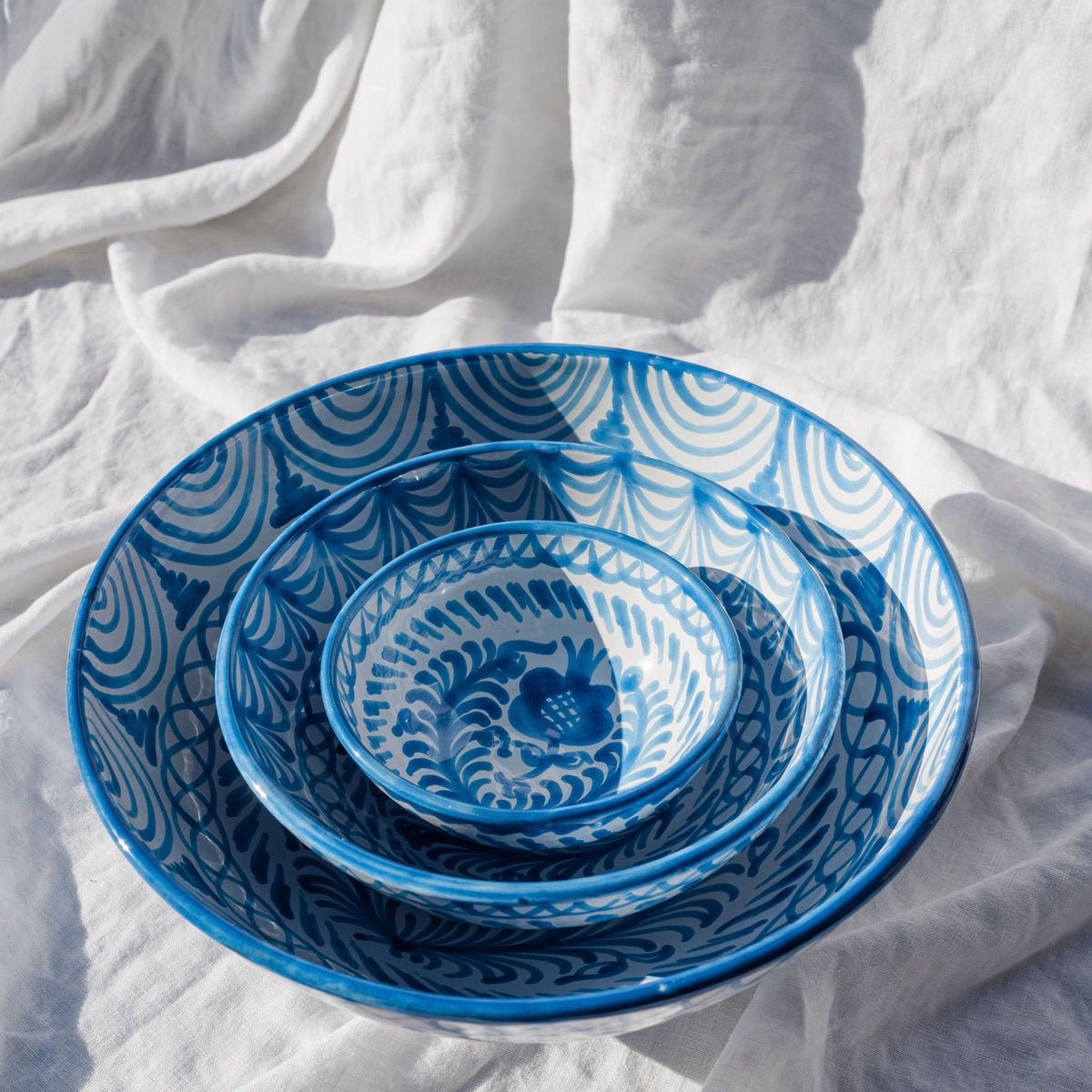 Casa Celeste Large bowl with Hand-Painted Designs