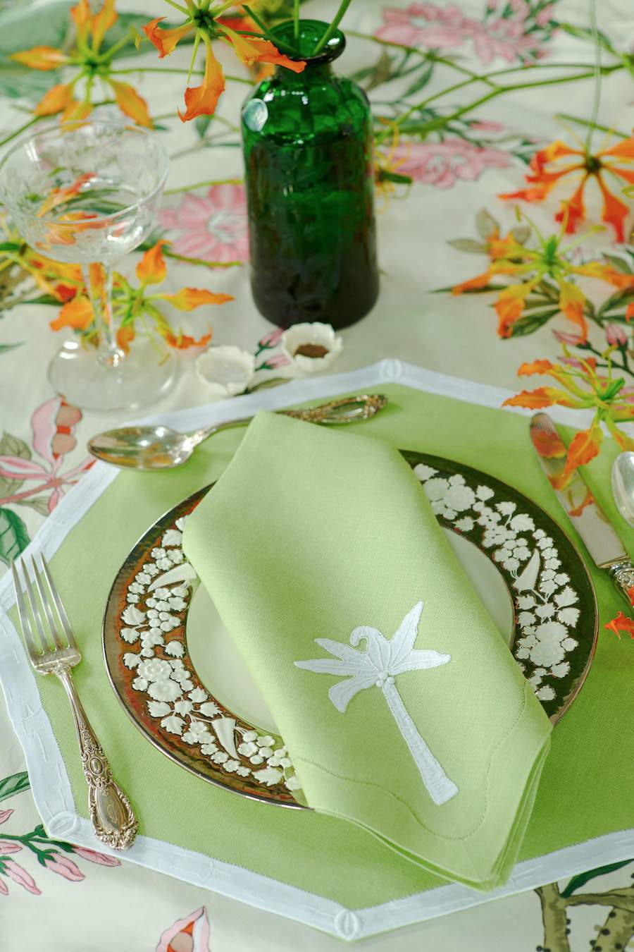 Palm Tree Dinner Napkins in Lime, Set of 2