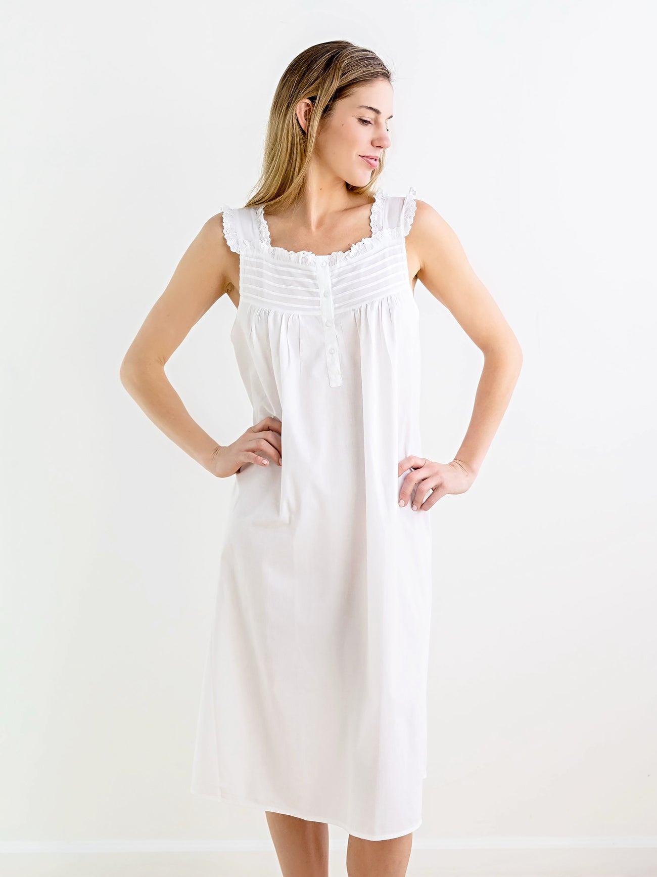 Mandi White Cotton Nightgown