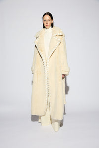 Jackie Faux Fur Coat in Crème