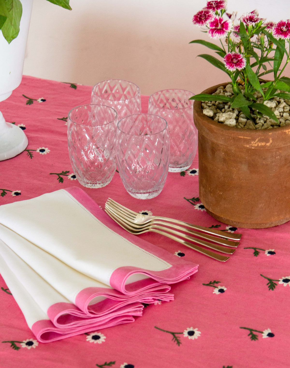 Manzanilla Bougainvillea Rectangular Tablecloth