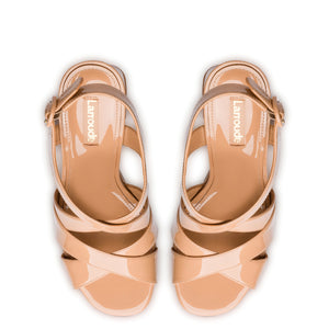 Bee Sandal In Tan Patent Leather