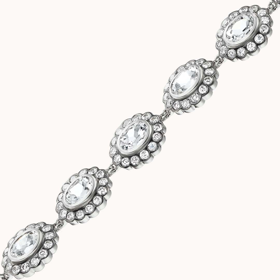 Ali Bracelet in White Topaz