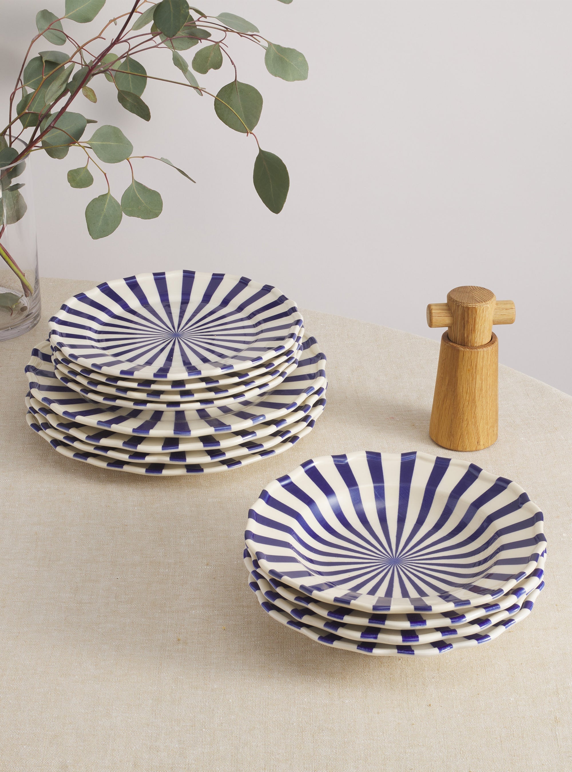 Mafalda 12-Piece Set with Pasta Bowl