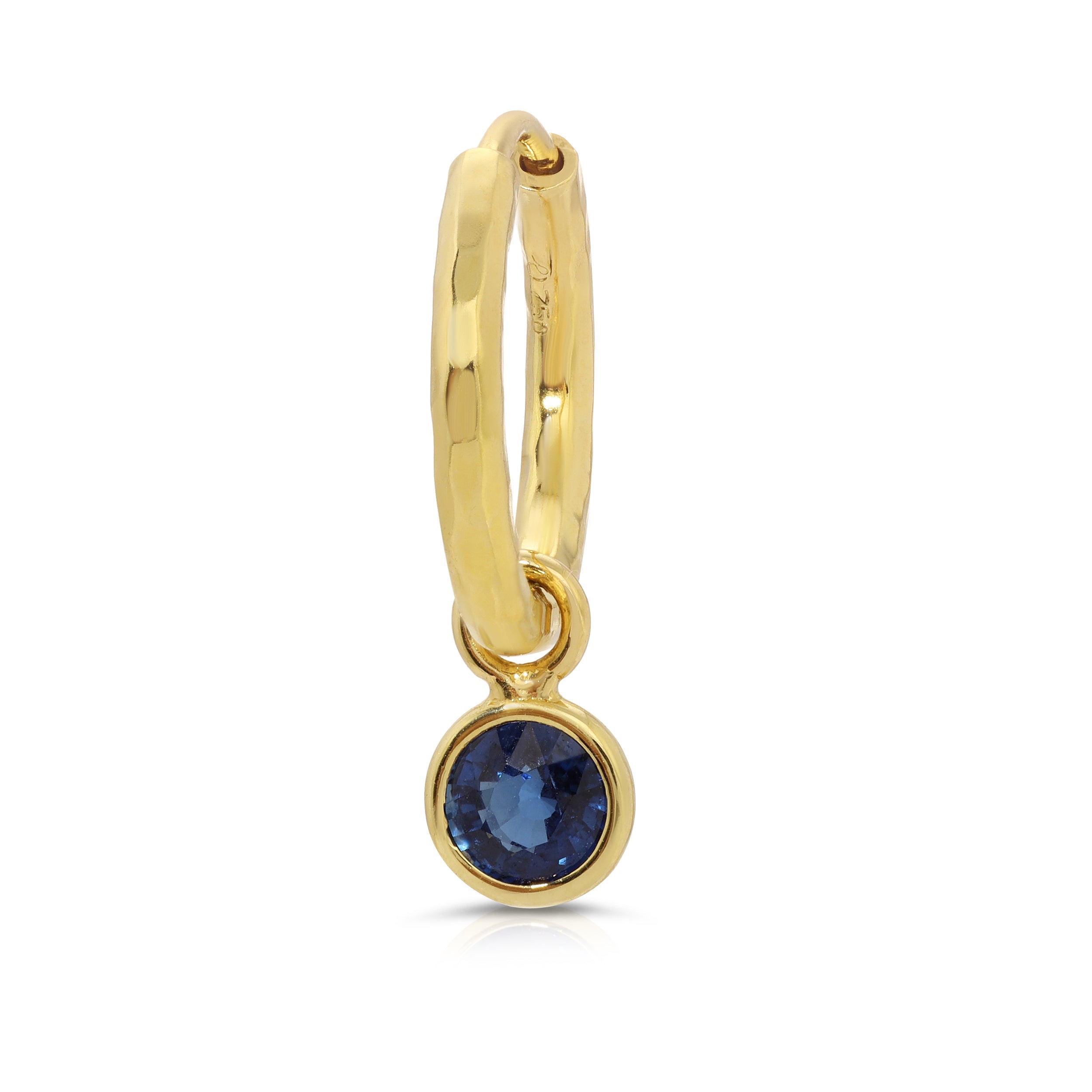 Nesting Gem Charm in Sapphire