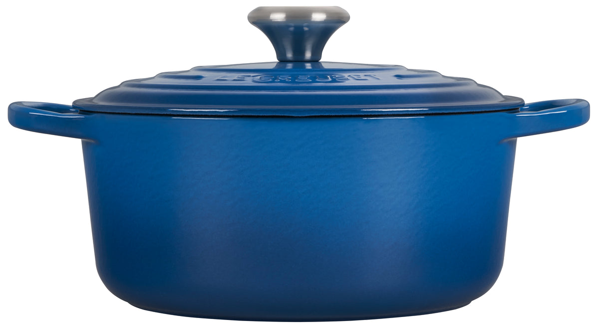 Signature Round Dutch Oven