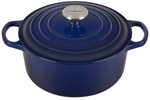 Signature Round Dutch Oven