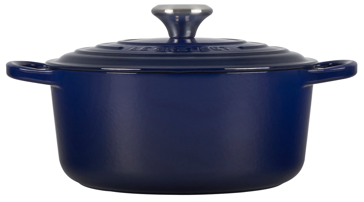 Signature Round Dutch Oven