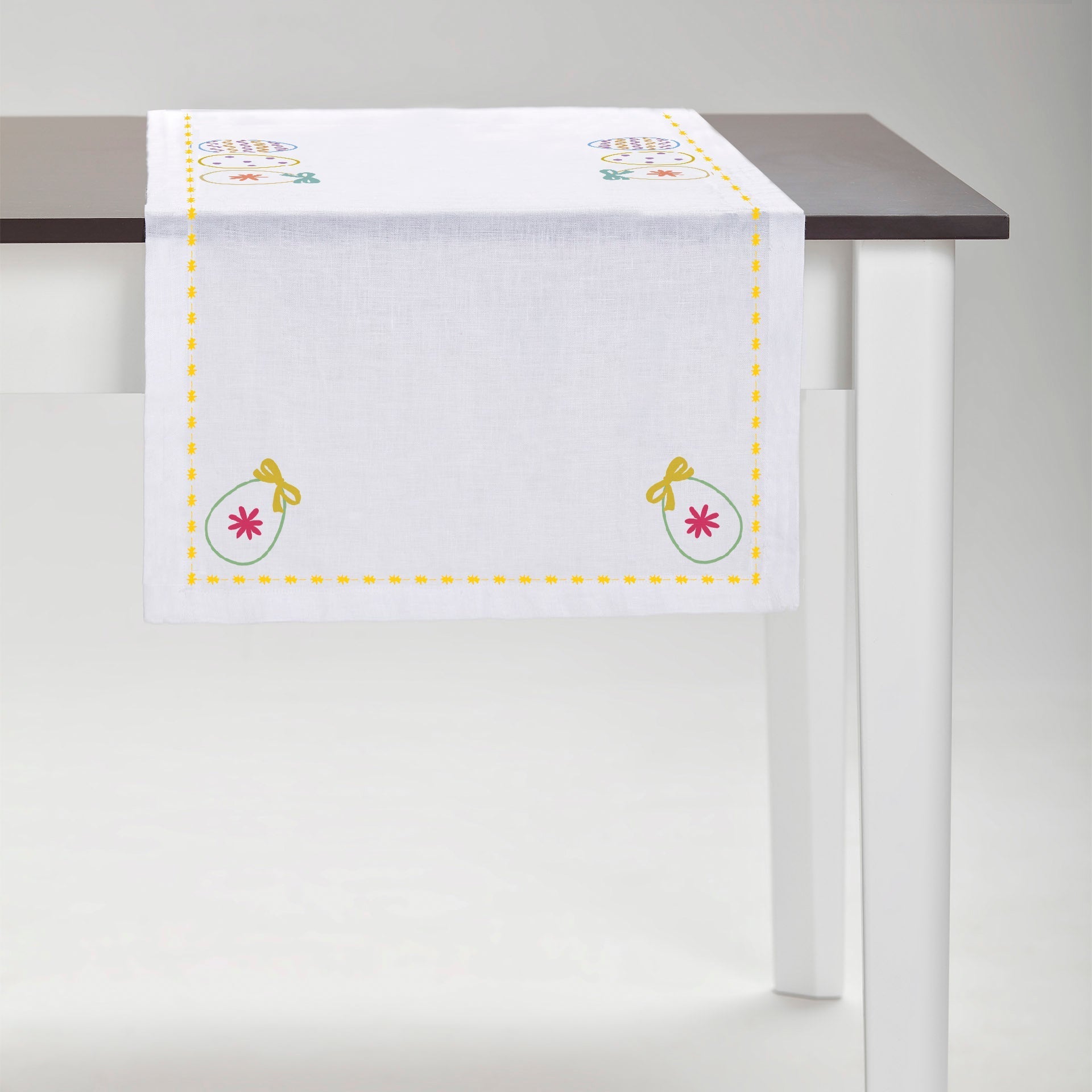 Uova Pasquali Table Runner