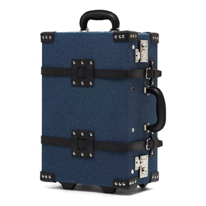 The Editor in Navy Carryon